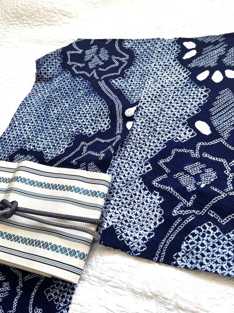 粋な大人の浴衣 ◆ 有松絞り 花繋ぎ 潔いシンプルな藍色 逸品