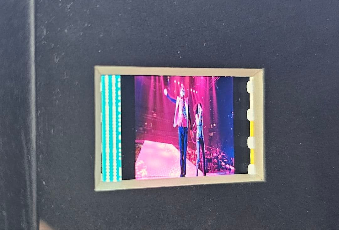 【超レア】 THIS IS IT フィルムセル 45/200マイケル・ジャクソン