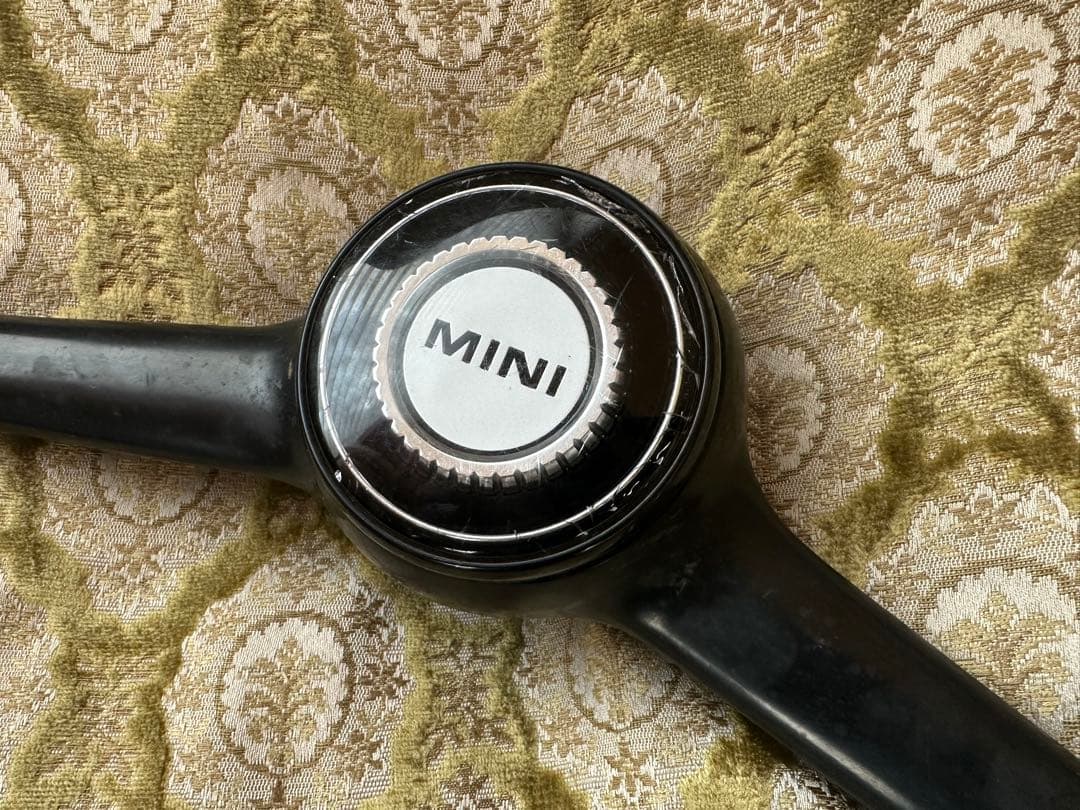 最終値下げMINI マークⅢ？　ステアリングホイール
