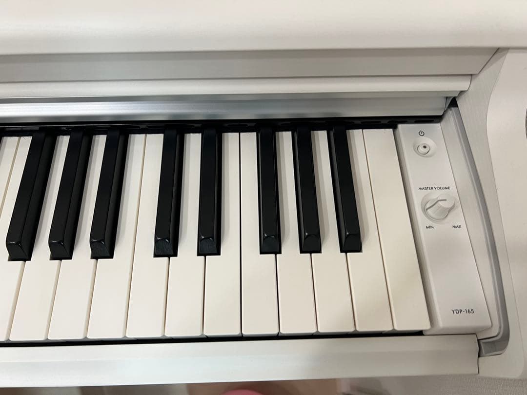 Yamaha ホワイトデジタルピアノ 88鍵 椅子付き