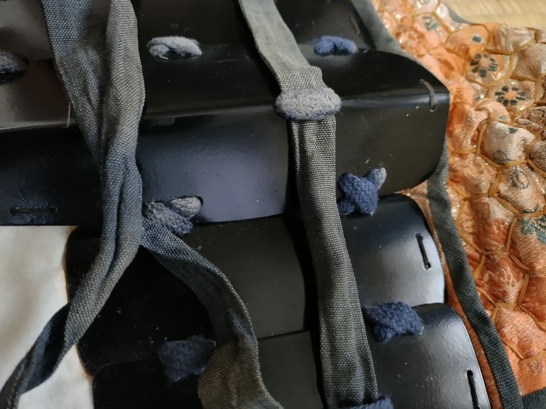 鎧　甲冑　脛当て