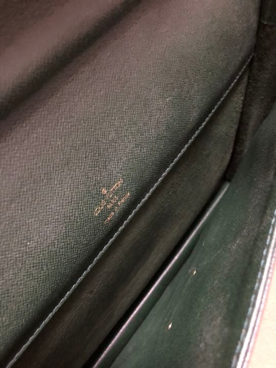 ルイヴィトン・タイガ　ビジネスバック