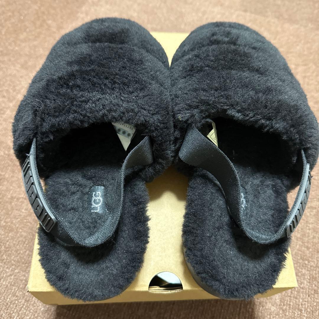 靴 UGG SUPER FLUFF SLIPPER
