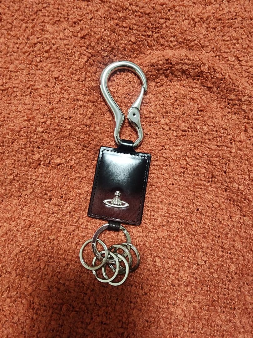 Vivienne Westwoodブラック レザー キーホルダー