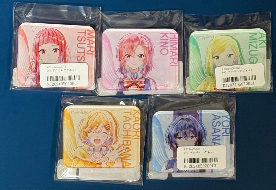 ささやくように恋を唄う くじメイト A賞アクリルアート 缶バッジ まとめ売り