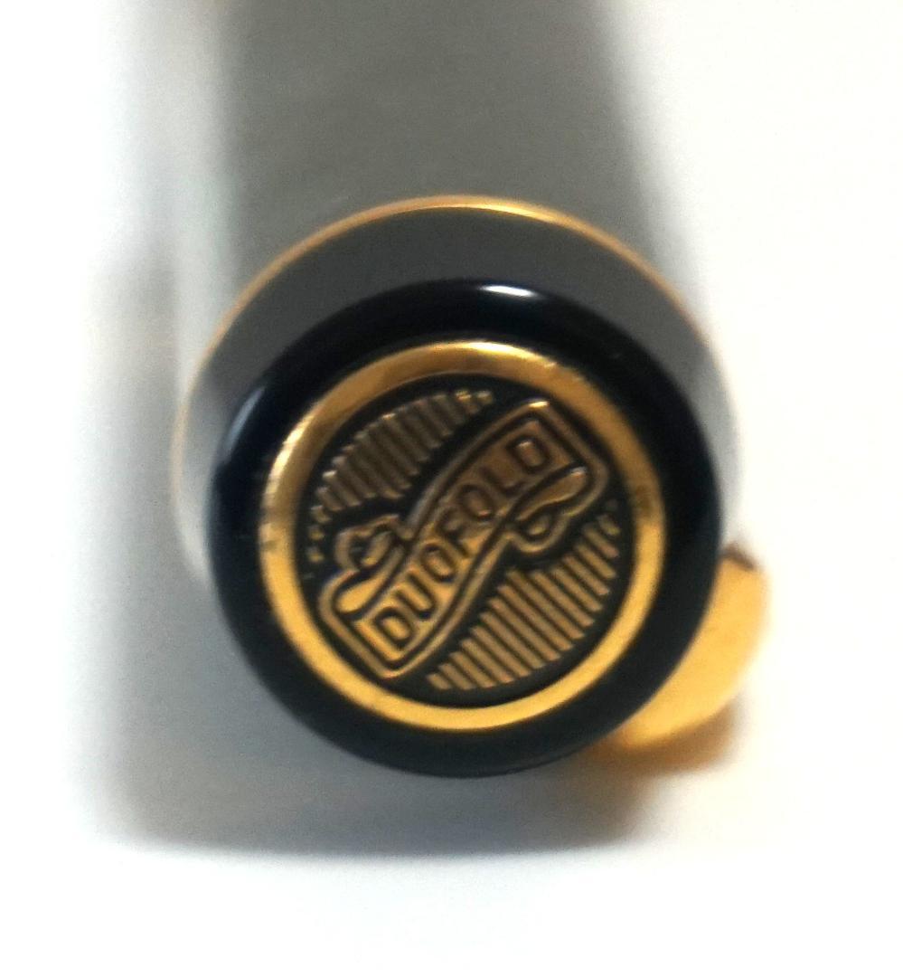 PARKER製万年筆（ ペン先18K金、　木製ケース付き）