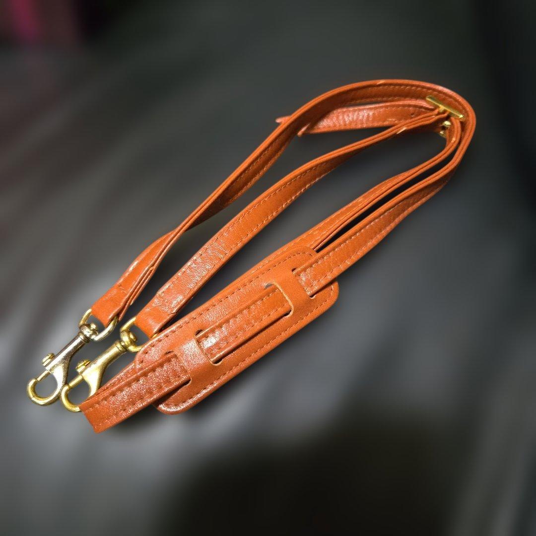 お値下げ❗MCMロゴ入りブラウンレザーボストンバッグ