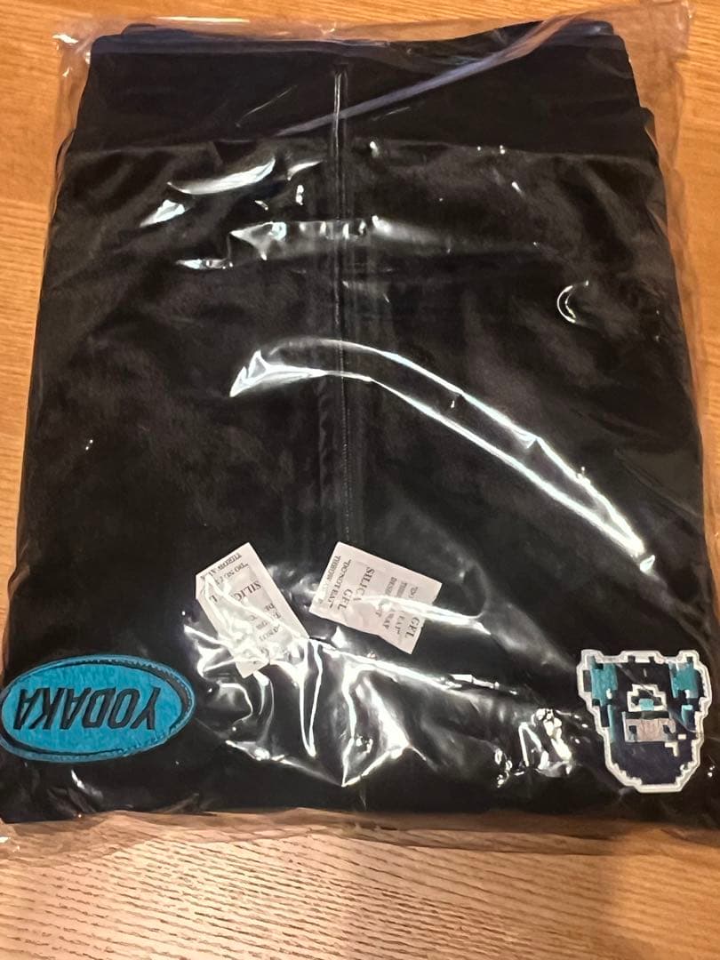 Ado ファッショナブル トラックジャケット 特大 XXL 缶バッジ付 よだか