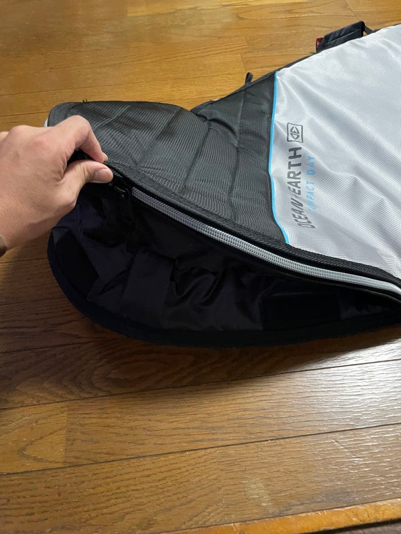 『新品』OCEAN & EARTH サーフボードケース /シルバー5'8