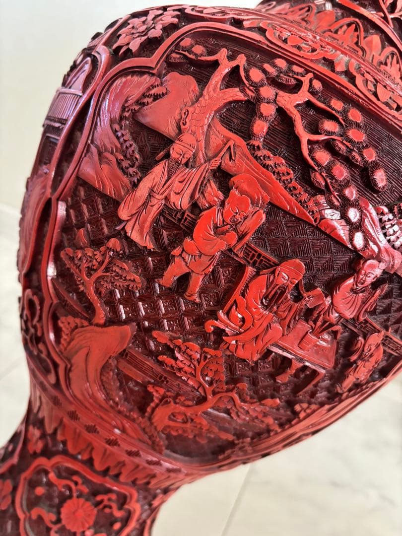 中国 美術 骨董 堆朱 壺 赤壺 工芸品 民芸品 彫刻 花柄 花瓶 花器 置物