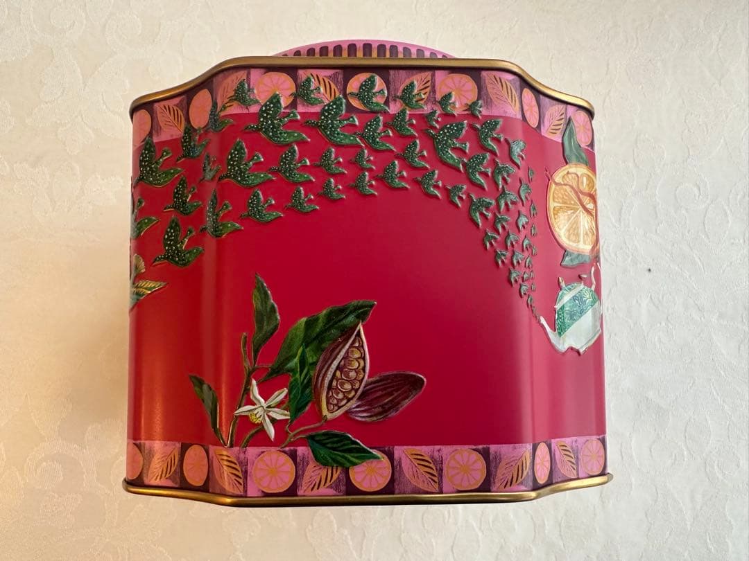 フォートナム&メイソン　クリスマス・ブラック・ティー、モロッカンミントティー