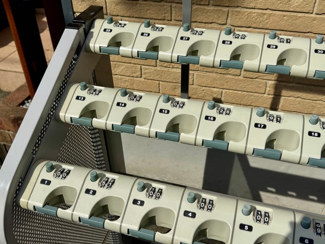 ス*パ様 【美品✨】テラモト　ロック式傘立　キーレス傘立SD2　折りたたみ式　3