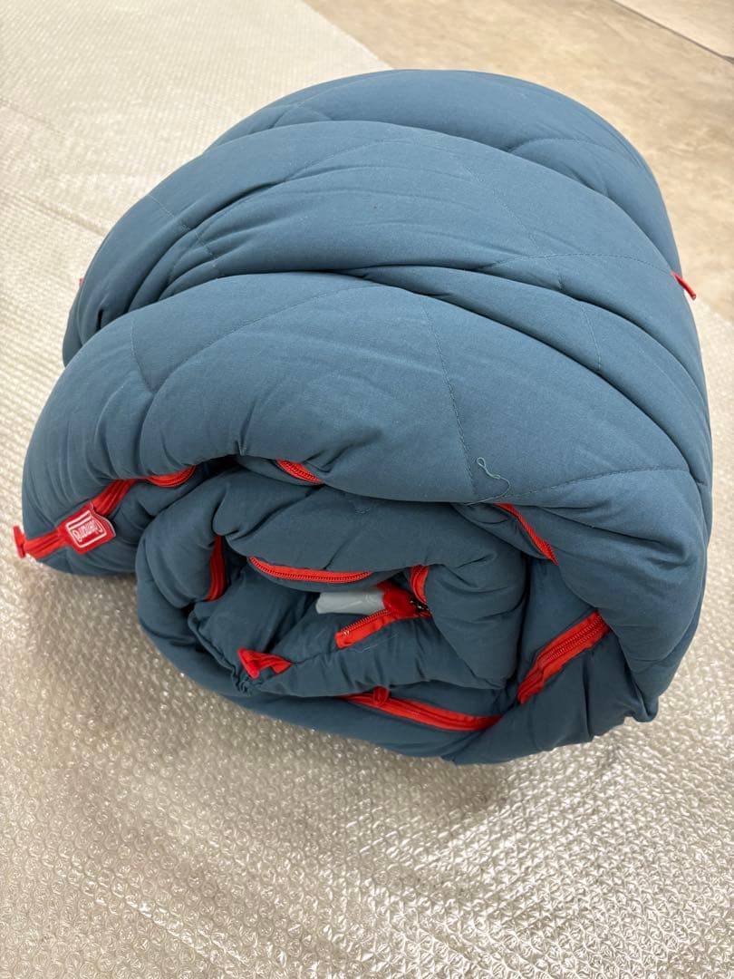 極美品　Coleman コールマン　マルチレイヤースリーピングバッグ