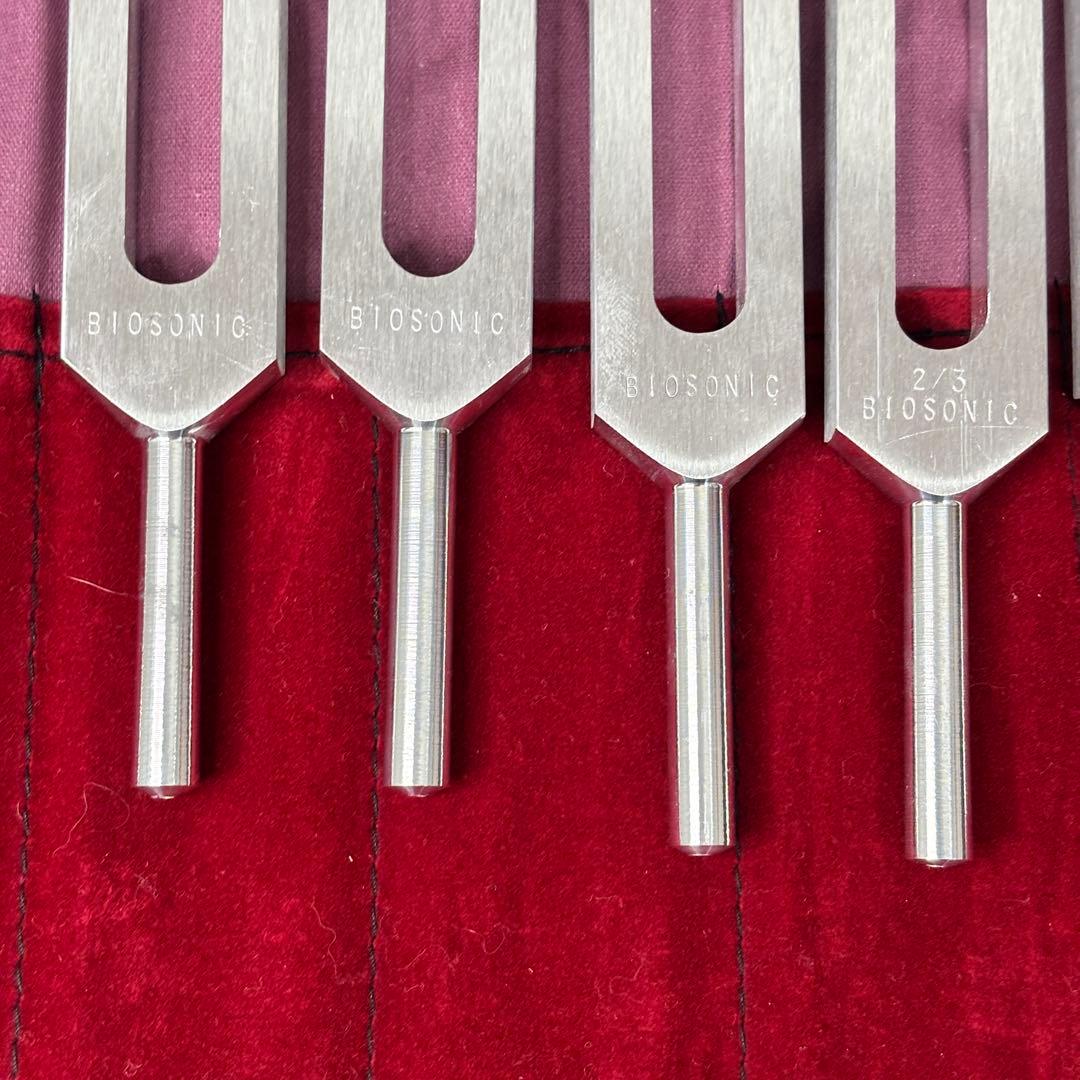 ソルフェジオ周波数 音叉 8本セットBIOSONIC ケース付きヒーリング 瞑想