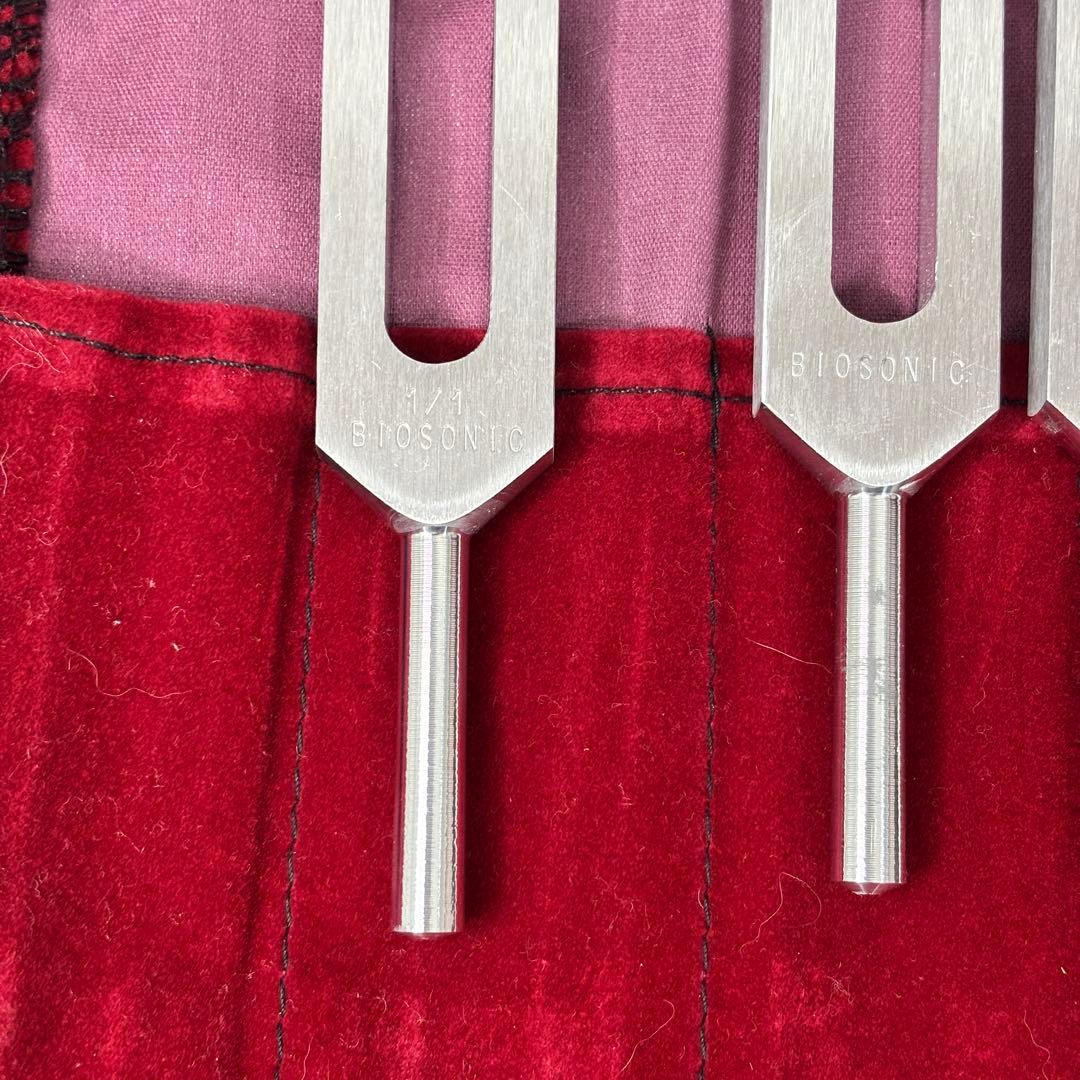 ソルフェジオ周波数 音叉 8本セットBIOSONIC ケース付きヒーリング 瞑想