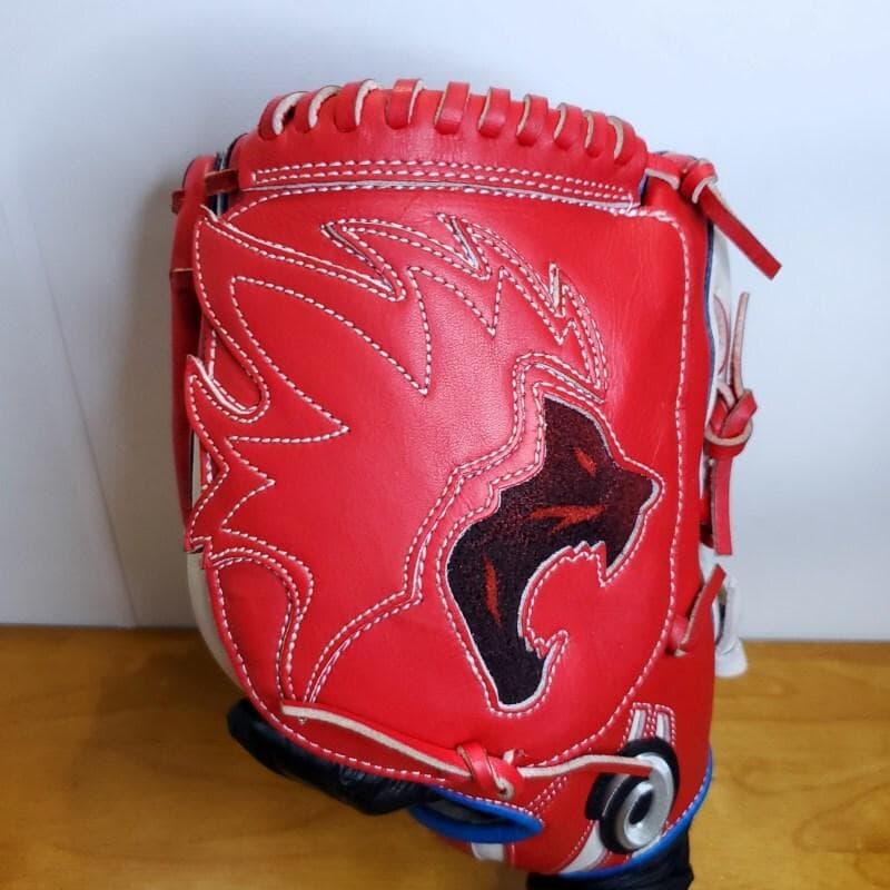 アシックス ダルビッシュ有モデル 限定 ライオン レッド 美品 軟式グローブ