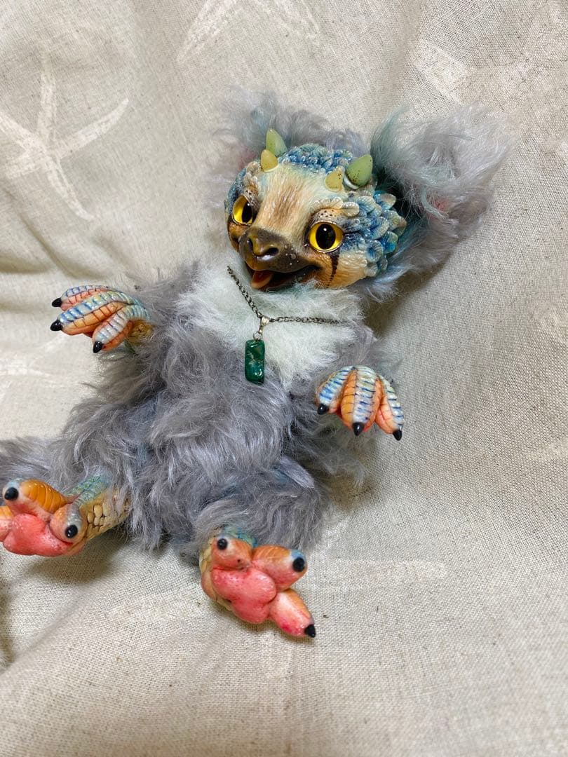 アートドール グリフィン 幻獣 ぬいぐるみ 人形 鳥 海外作家