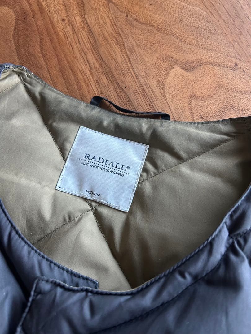 ジャケット・アウター RADIALL KUNG-FU DOWN JACKET