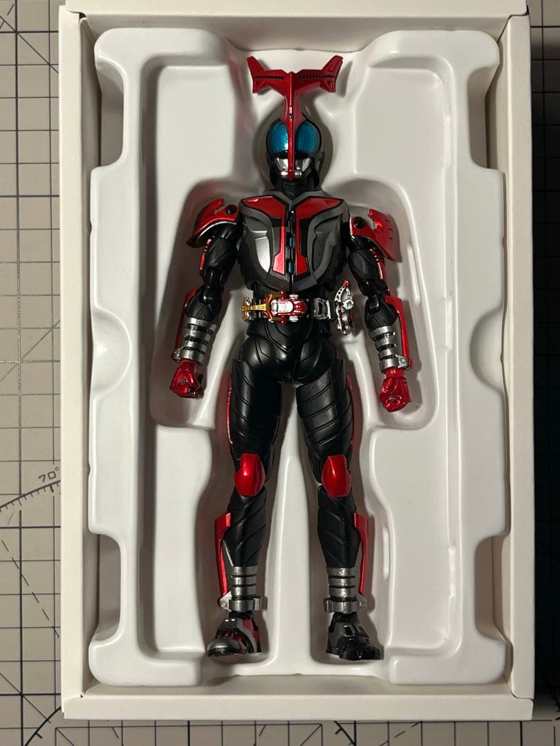 SHFiguarts真骨彫製法仮面ライダーカブト ガタックハイパーフォームセット