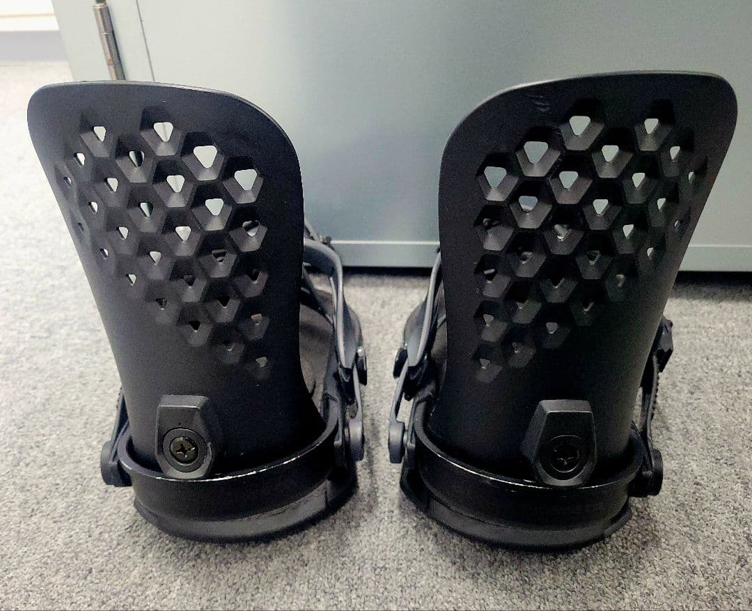 STRATA スノーボード ビンディング M