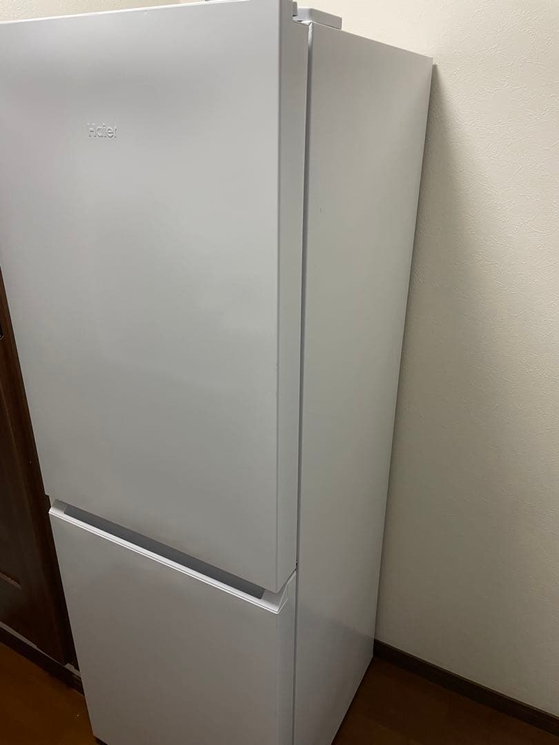 2023年製　送料込み　Haier ハイアール冷蔵庫 201L JR-M20A