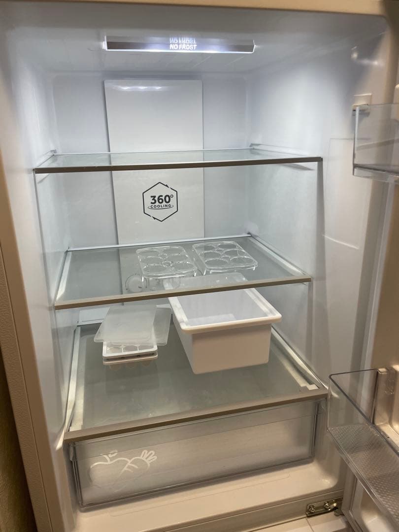 2023年製　送料込み　Haier ハイアール冷蔵庫 201L JR-M20A