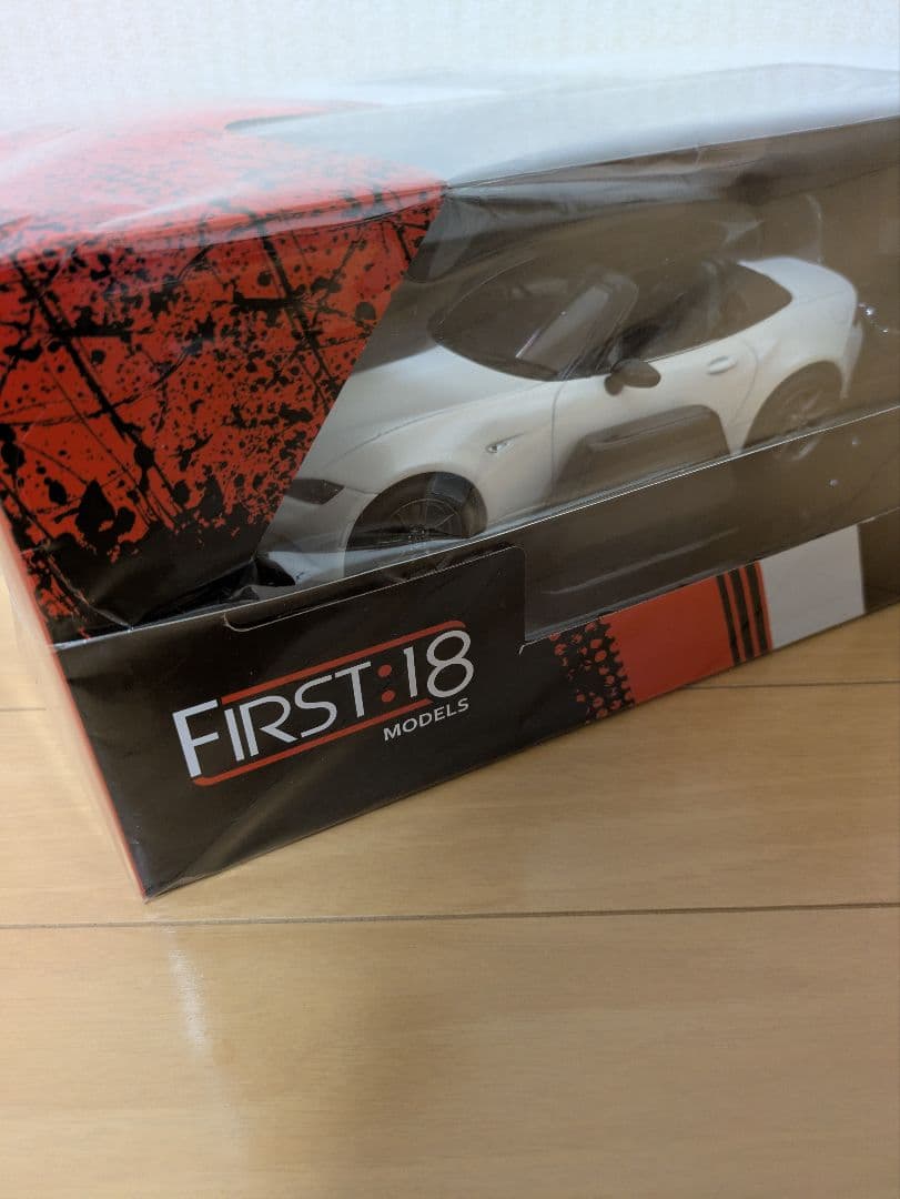 First 1/18 マツダ ロードスター SSP　パールホワイト開封済美品