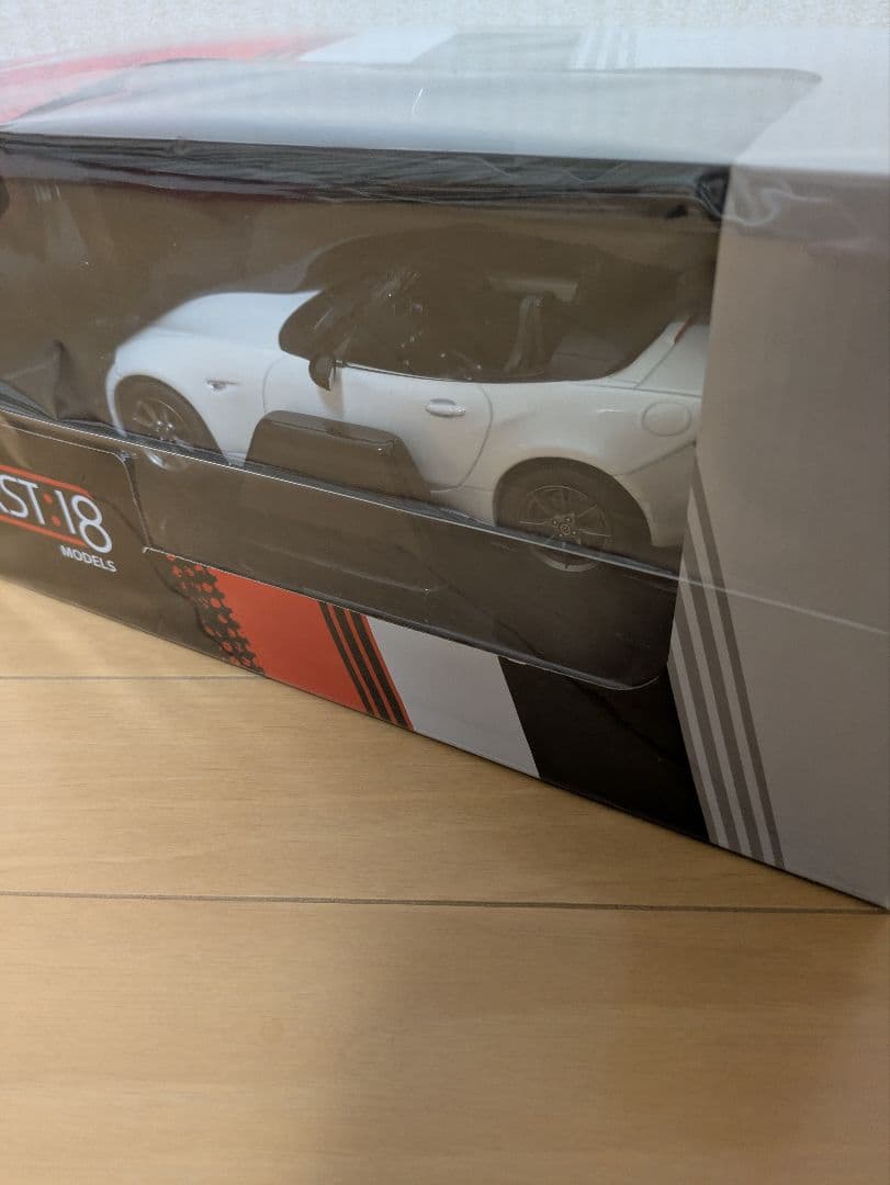 First 1/18 マツダ ロードスター SSP　パールホワイト開封済美品