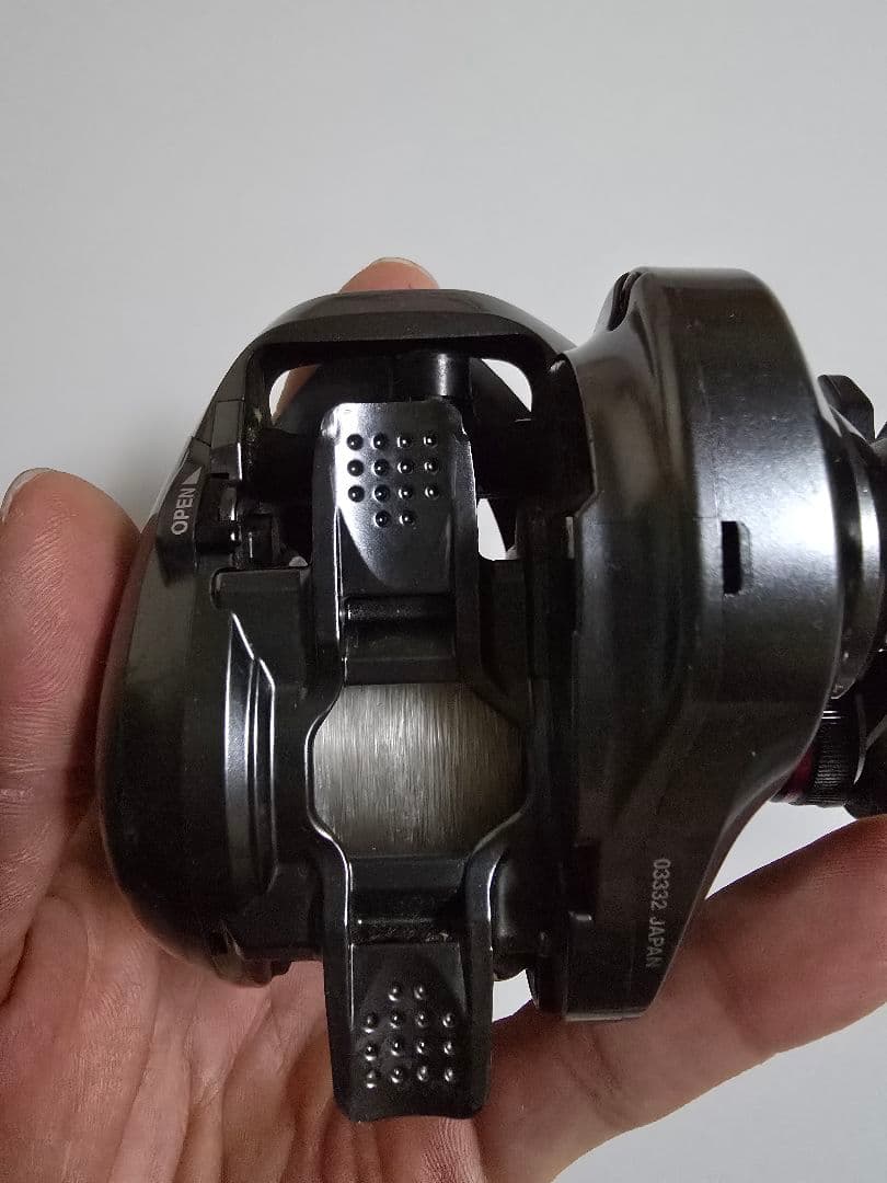 シマノ 14クロナークCI4+ 151 左ハンドル