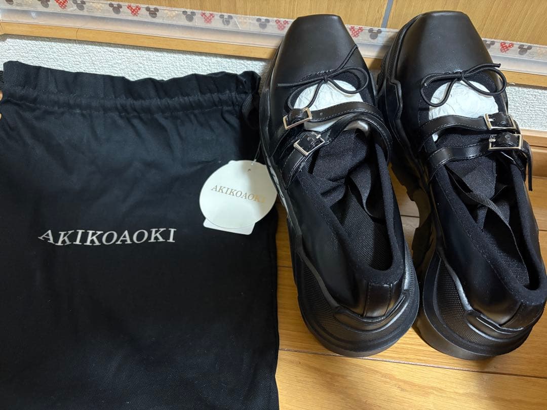 AKIKOAOKI アキコアオキ Giselle Faux-leather