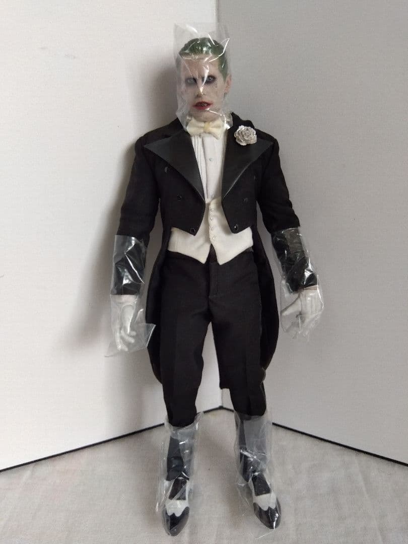 25　ホットトイズ スーサイド・スクワッド ジョーカー タキシード