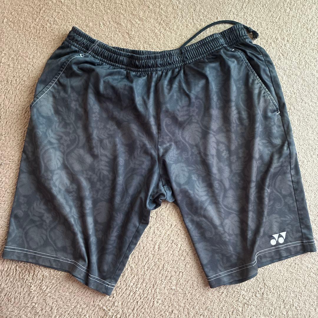 ヨネックス　ボタニカル　ハーフパンツ　白黒セット