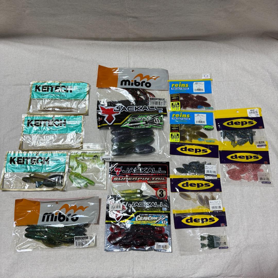ブラックバス 引退セット ワーム ルアー シンカー フック等 BOX付き