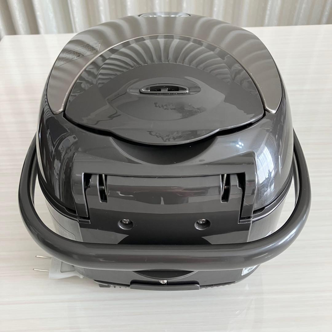 【象印】ZOJIRUSHI IH炊飯器 NP-VN10-TA 5.5合