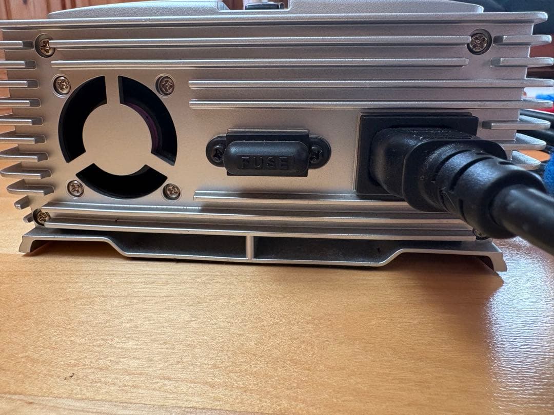 セルスターCV-2000 全自動バッテリー充電器（ハイパワーセルスタート）