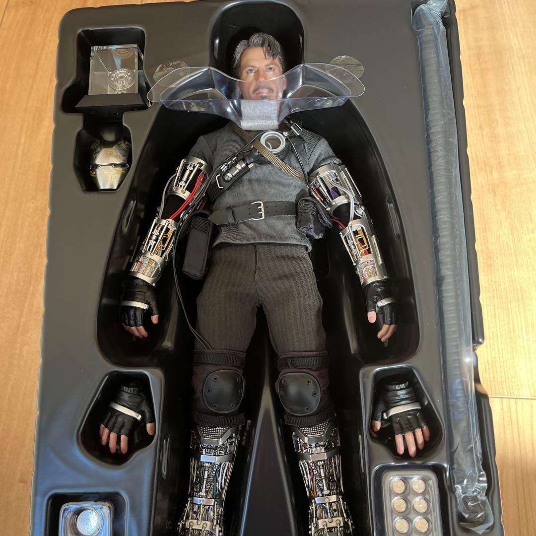 ホットトイズ トニー・スターク メカテスト Ver.2.0【デラックス版】