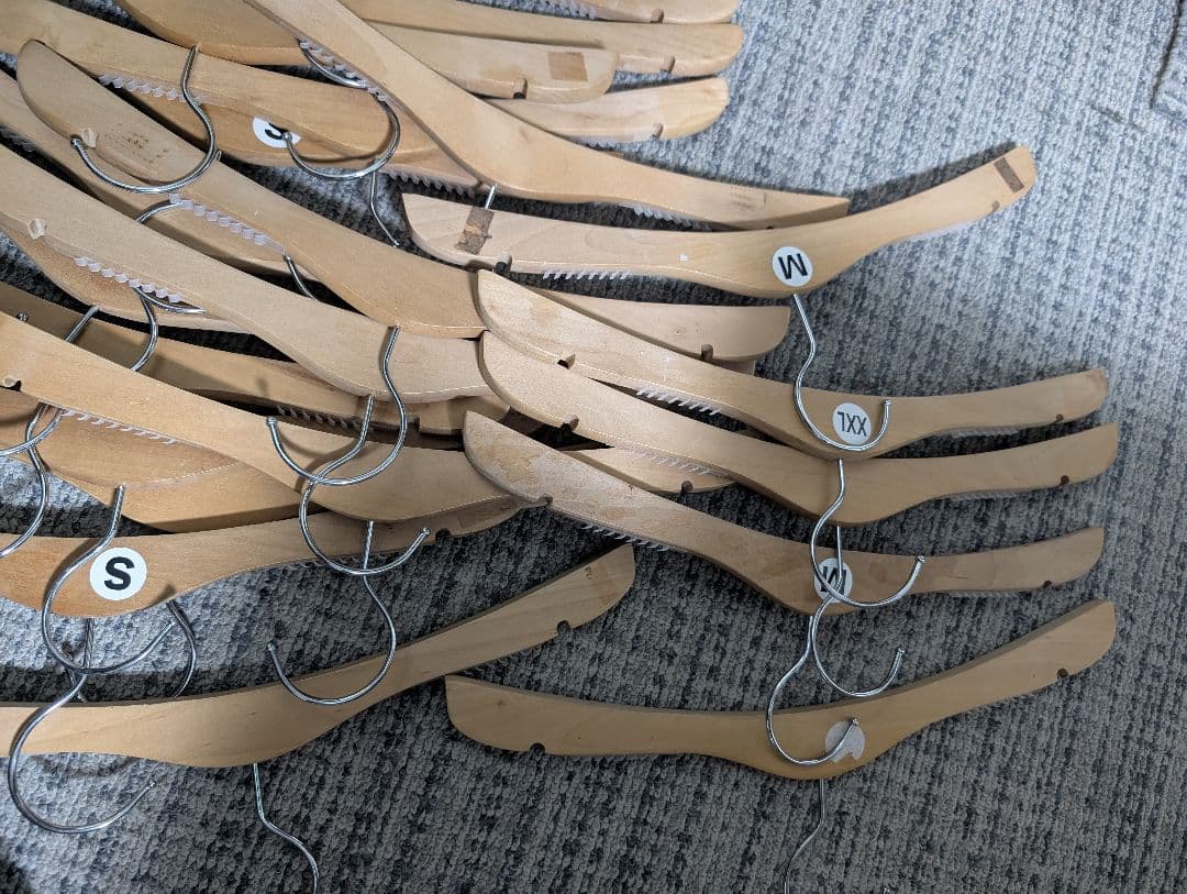 平ハンガー　木製ハンガー　平型木製ハンガー　和装用ハンガー　35本 まとめ売り