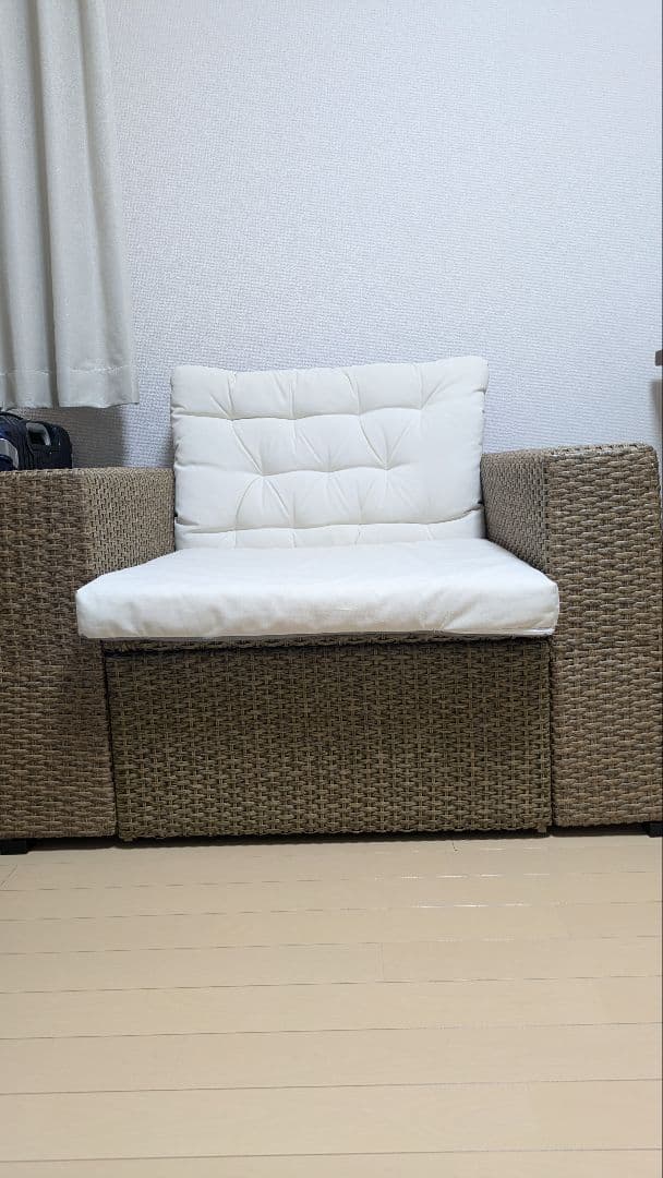 ラタン風デザイン アームチェア　SOLLERON ソッレローン