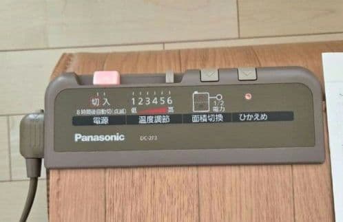 【良品】パナソニックかんたん床暖2畳 フローリング調 DC2F3ホットカーペット