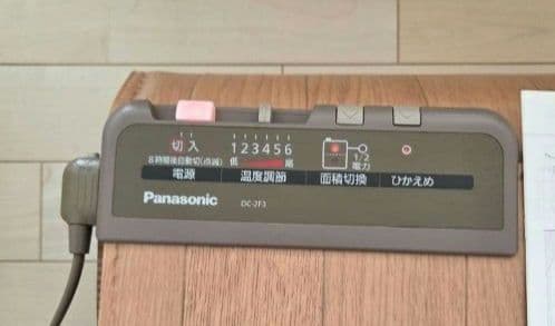 【良品】パナソニックかんたん床暖2畳 フローリング調 DC2F3ホットカーペット