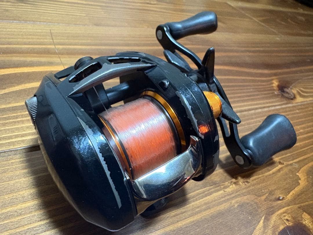 アルファス SV 7.2 ベイトリール 黒/オレンジ