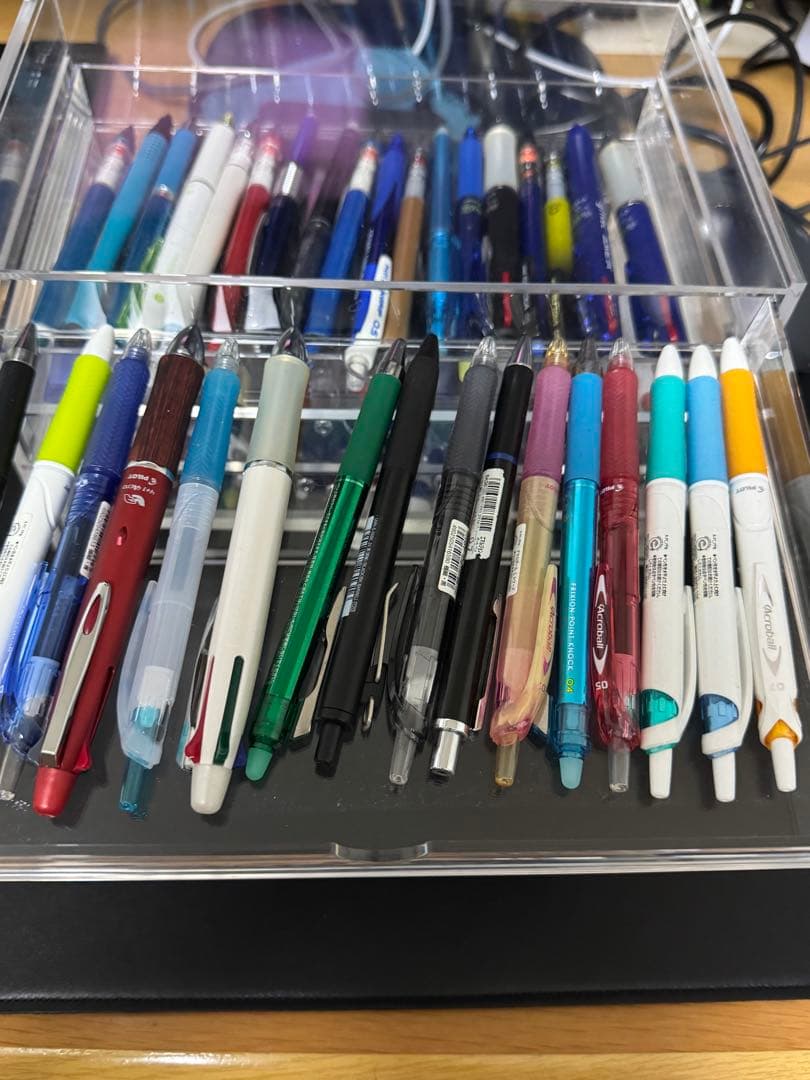 ペン類まとめ売り ケースつき