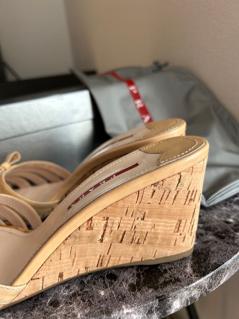美品　PRADA ベージュ ミュール サイズ38 ヌードカラー　ウェッジソール