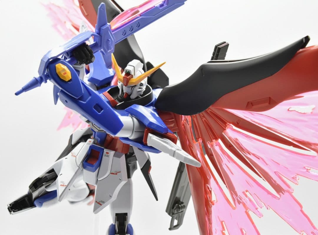 〚 HGCE 1/144 ディステニーガンダム 〛塗装済完成品
