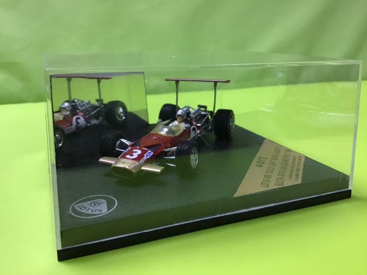 ミニカー Quartzo 4011,4012 LOTUS49B GOLD LEAF 69