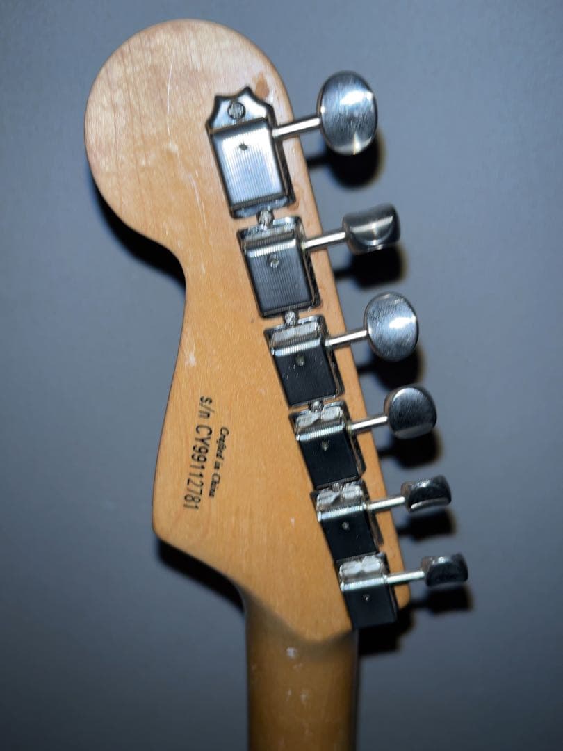 く*い様 【中古】メーカー不明 ストラトキャスター エレキギター