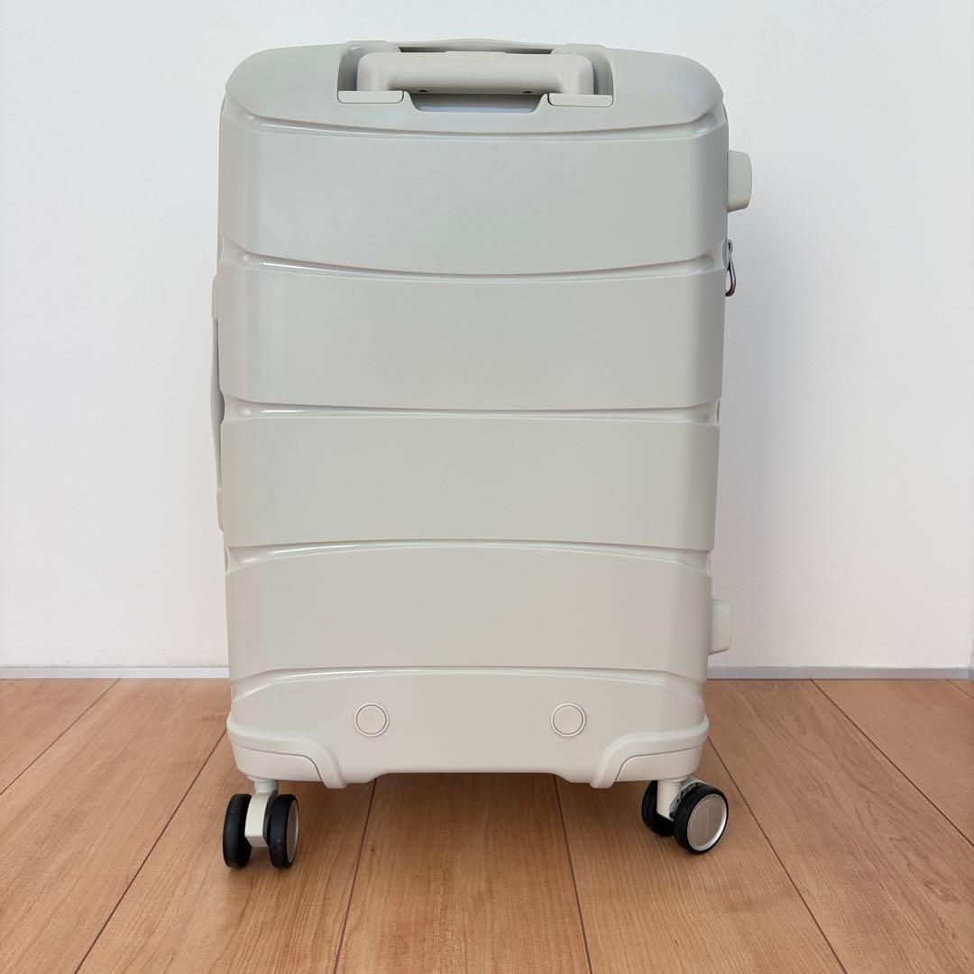 【新品】 サムソナイト Outline Pro Carry-On Spinner