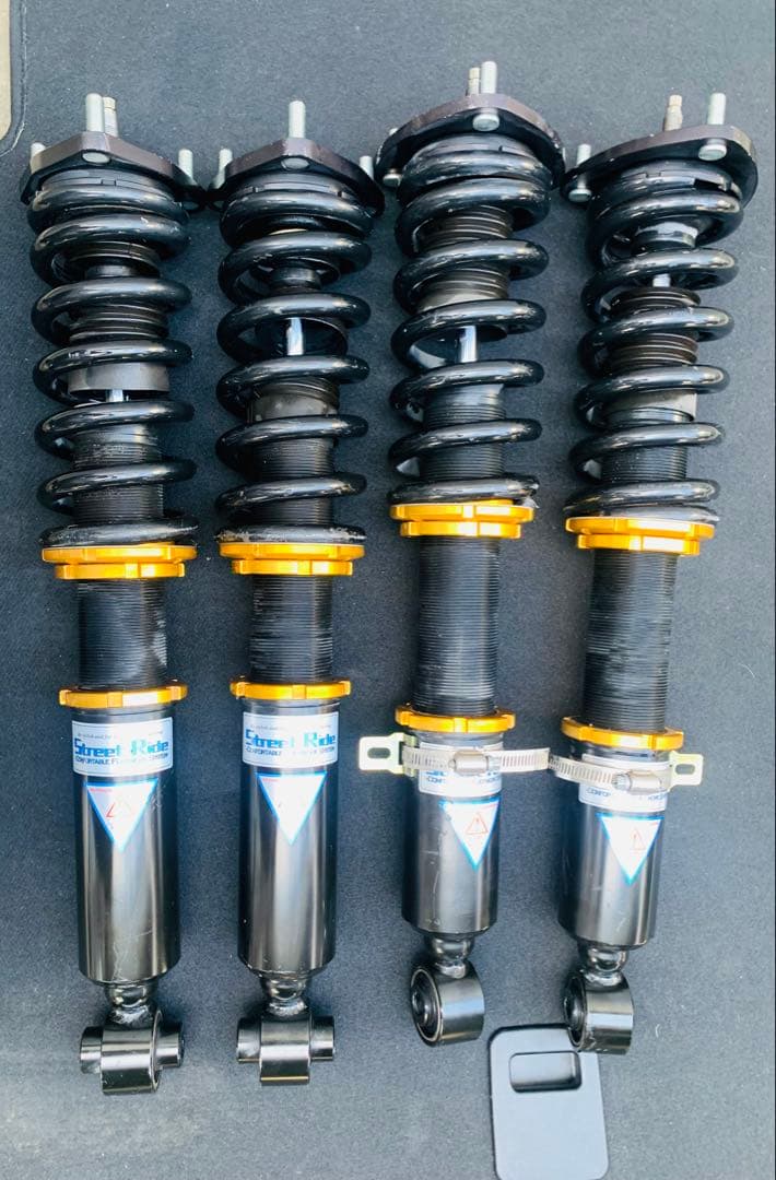 トヨタ レクサス GSE20 IS250 ストリート ライド コイルオーバー。