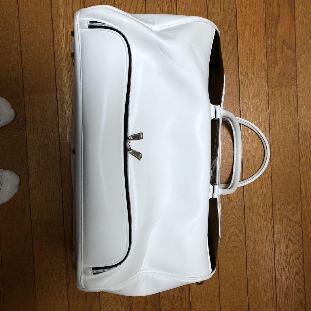 アディダスのゴルフパックです。一度使用です。サイズは50cm×25cm×25cm