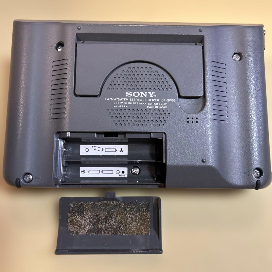 SONY ICF-SW55 短波ラジオ。電源入りました。国内AM聞こえました。